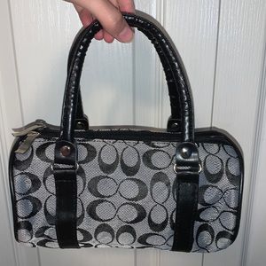 Hand bag